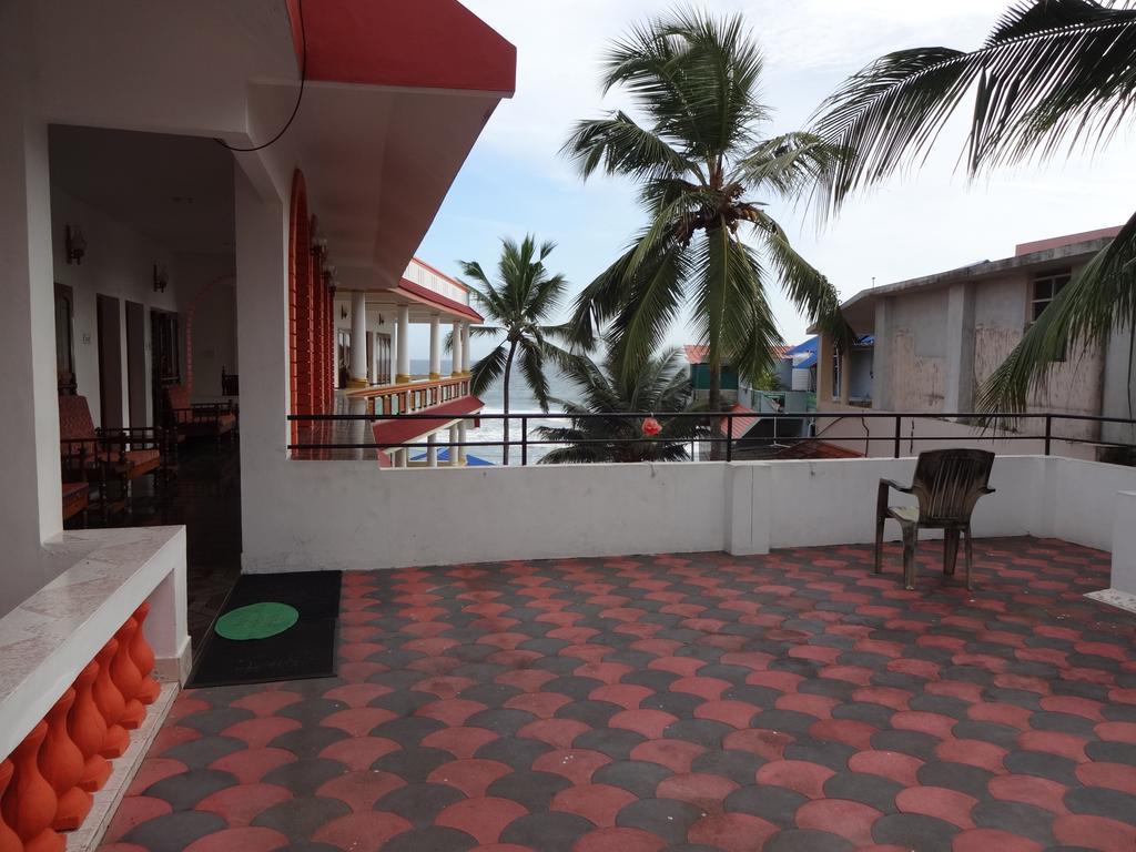 Hotel Sea View Palace - The Beach Hotel Kovalam Dış mekan fotoğraf